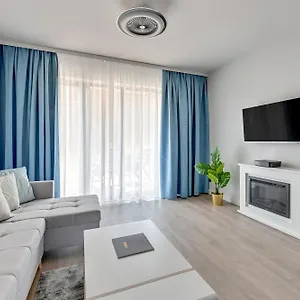 Scala Center & By Lion Apartament